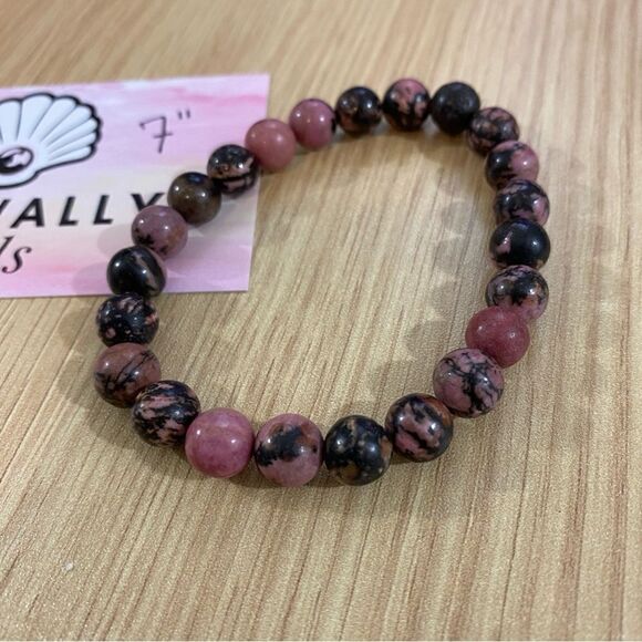 Rhodonite crystal bracelet // handmade // 7” elastic bracelet, genuine crystal - Picture 2 of 3